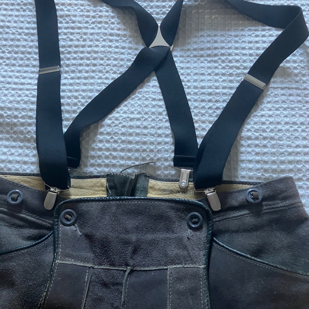 Vintage Lederhosen shorts with suspenders